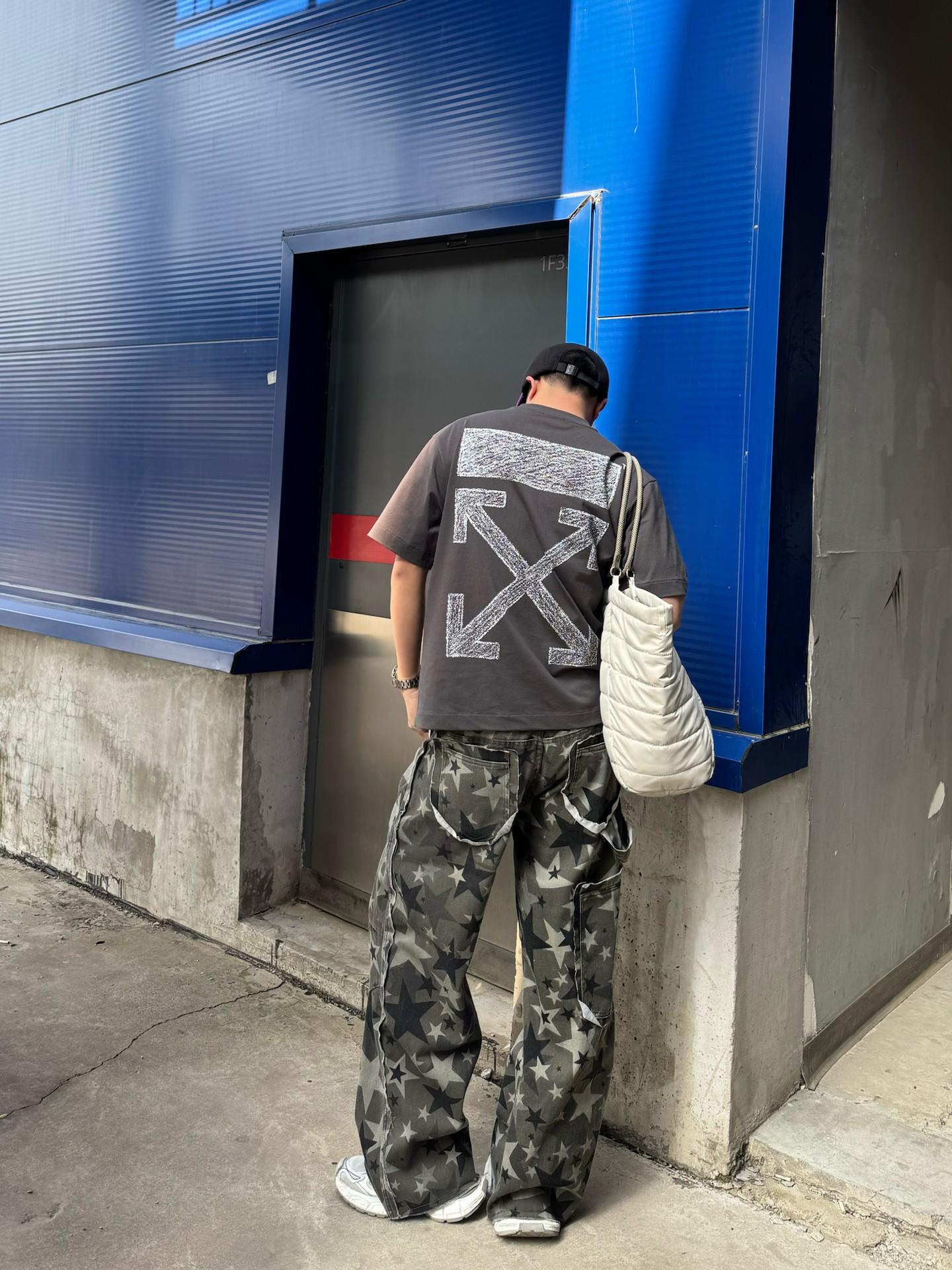 别再乱穿Off-White了!183男生这么搭,回头率直接拉满